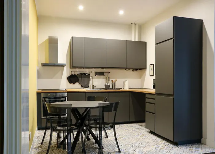 Rrrapido Apartment In Corso San Gottardo - 4 People